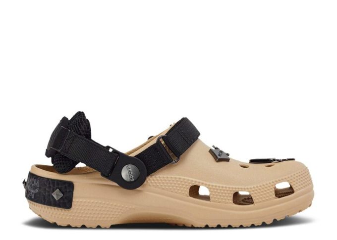 MCM x Classic Clog «Mini Riñonera – Crema Irlandesa» MCM x Classic Clog «Mini Riñonera – Crema Irlandesa»