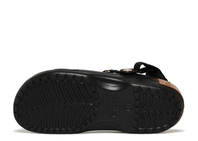 Mini riñonera MCM x Classic Clog, color negro
