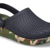 Sandalias clásicas con estampado de zapatos Crocs LiteRide unisex negras 206491-0C4