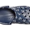 Sandalias Crocs Classic Clog con estampado azul oscuro 206053-462