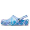 Sandalias Crocs Classic Clog Marble Beach Sports unisex blancas y azules (206867-1FK)