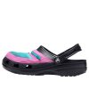 Sandalias Crocs Classic Clog Pocket, color negro y rosa 206612-0I8