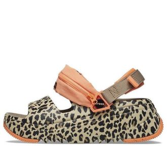 Sandalias Crocs Hiker Xscape Animal para mujer, color caqui y leopardo, 208611-2BY