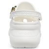 Sandalias Crocs Retro Chain en oro blanco (mujeres) 206662-19B