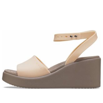 Sandalias de cuña con tira al tobillo Crocs Brooklyn (mujeres) «Crema, blanco y marrón» 209406-2DS
