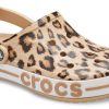 Sandalias de playa Crocs Bayaband con estampado de leopardo 206232-90L