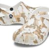 Sandalias de playa Crocs Classic Clog con estampado de camuflaje, unisex, color blanco, 206454-94S