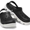 Sandalias de playa Crocs Duet en negro y blanco 11991-066