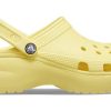 Sandalias deportivas Crocs Classic Zuecos para mujer, color amarillo, 206750-7HD Sandalias deportivas Crocs Classic Zuecos para mujer, color amarillo, 206750-7HD