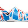 Sandalias deportivas unisex Crocs Classic Pattern, antideslizantes y resistentes al desgaste, color blanco, azul y rojo, 205453-928