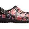 Sandalias deportivas unisex Crocs Classic Stay Warm Cozy, color negro y rojo (205324-643)