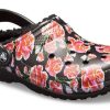 Sandalias deportivas unisex Crocs Classic Stay Warm Cozy, color negro y rojo (205324-643)