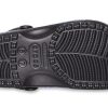 Sandalias negras con diseño de zuecos clásicos de Crocs 206565-066