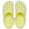 Sandalias unisex de playa tipo zueco Crocs Classic amarillas 10001-75U