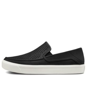 Zapatillas deportivas informales Crocs Athleisure en negro y blanco 202363-066