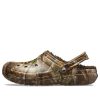 Zueco Crocs Classic con forro Realtree Edge, color marrón, 205377-280