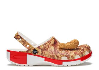 Zuecos clásicos KFC con estampado de pollo frito