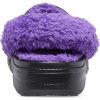 Zuecos Crocs Baya con forro de felpa y correa «Negro Morado» 20663309V
