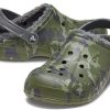 Zuecos Crocs Baya con forro polar estampado, unisex, con estampado de camuflaje, 205975-97G