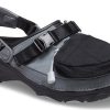 Zuecos Crocs BEAMS x Classic All-Terrain para exteriores, color negro, 207447-001