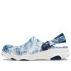 Zuecos Crocs Classic All-Terrain Mossy Oak para mujer, color azul y blanco, 207975