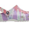 Zuecos Crocs Classic con estampado de Crocs, sandalias deportivas de tacón plano en color azul 205453-6SN