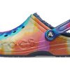 Zuecos Crocs Classic con estampado tie-dye, azul oscuro, unisex, 207329-95T