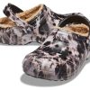 Zuecos Crocs Classic con forro decolorante «Negro, blanco y beige» 207299-001