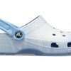 Zuecos Crocs Classic con patrón Crocs Unisex Azul Sandalias A205453-44O