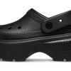 Zuecos Crocs Classic para mujer, color negro, 209347-001