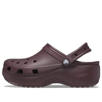 Zuecos Crocs Classic Platform para mujer, color cereza oscuro, 206750-6WD