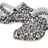 Zuecos Crocs Classic Warped Logo «Blanco y negro» 210805-100