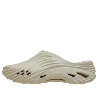 Zuecos Crocs Echo Wave «Tono almendra» 210521-0LL
