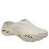 Zuecos Crocs Echo Wave «Tono almendra» 210521-0LL