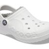 Zuecos Crocs (PS) Classic Baya con forro, color blanco y gris, 207500-11H